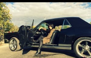 Pauline Andres. The Heart Breaks