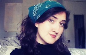 Emma Dark Announces Herself To The World With Dinner Time Emma Dark