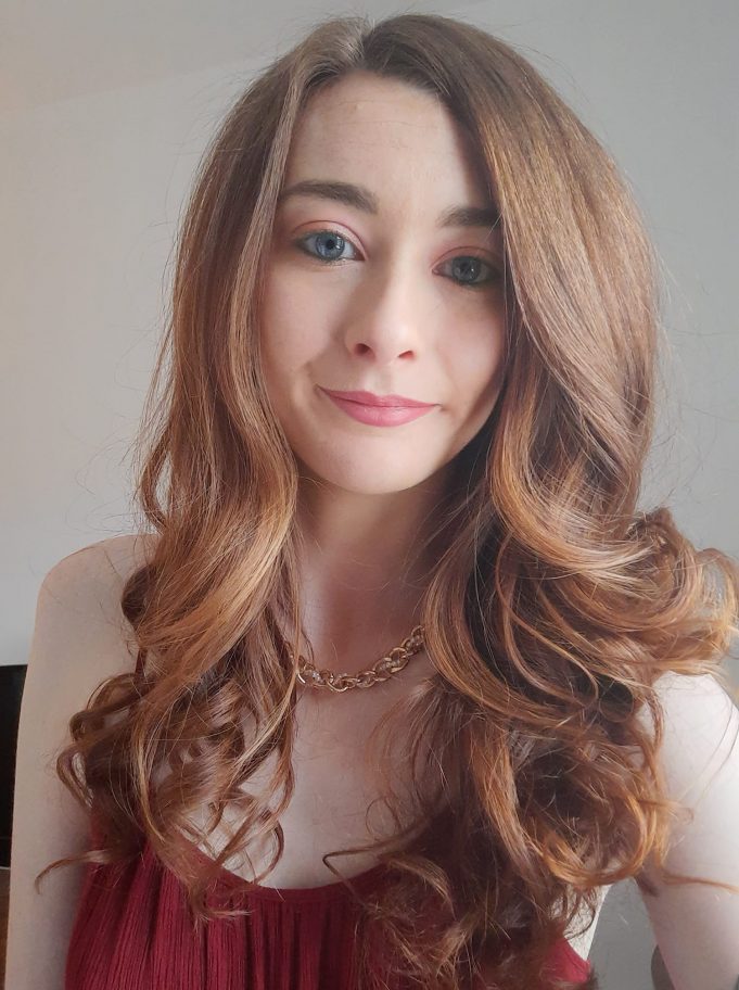 Anna Carmody reveals her new delicate ballad ‘Summer Air’ Anna Carmody Summer Air