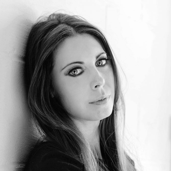 Louise Aubrie rides the romantic rollercoaster on ‘Ours’ Louise Aubrie