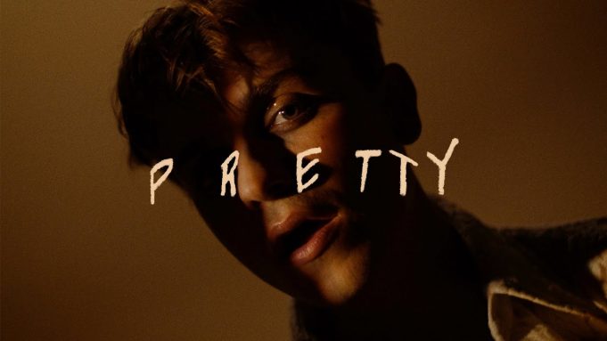 Scott Helman pays an ode to self-confidence in the music video for ‘Pretty’