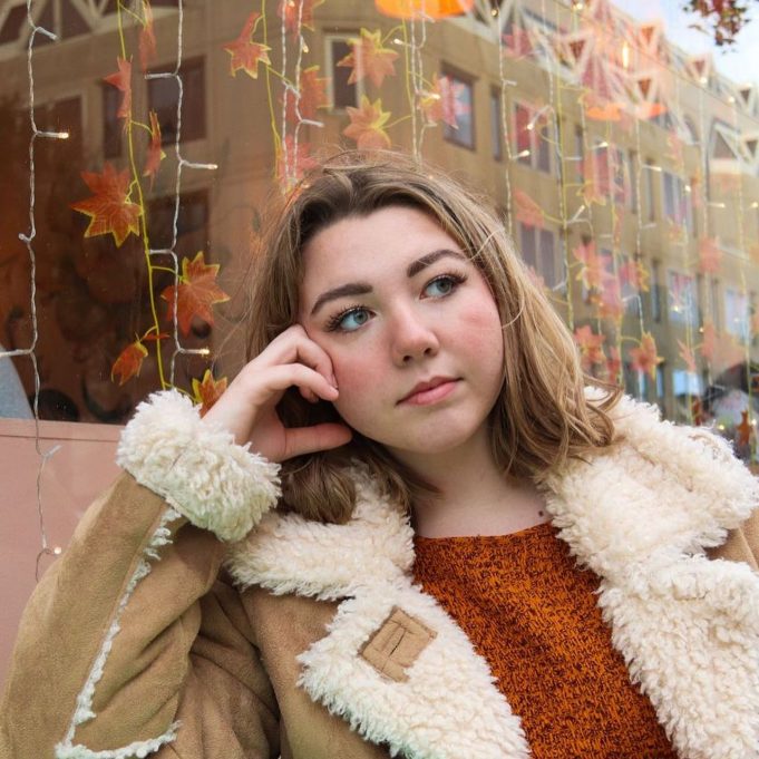 Darcey Hope returns with evocative ballad Coming Home Darcey Hope