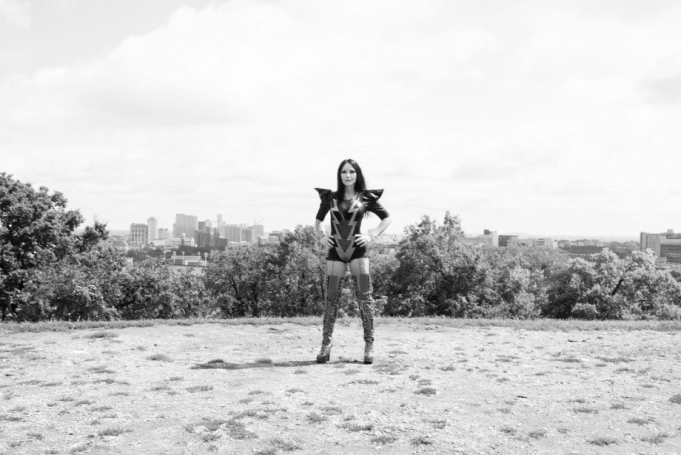 Danielle Bloom Declares ‘I Am Woman’ Danielle Bloom - I Am Woman (Cover)