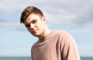 Finn O’Hara Thinks ‘You Deserve A Better Man’ Finn O'Hara - You Deserve A Better Man