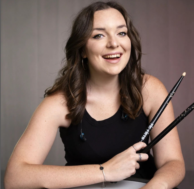 Caitlin Lavagna Brings Us Home On The ‘Night Bus’ Caitlin Lavagna Night Bus