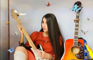 The Glassy Cool of Maria Deirisarri ‘Diamond’ Maria Deirisarri Diamond