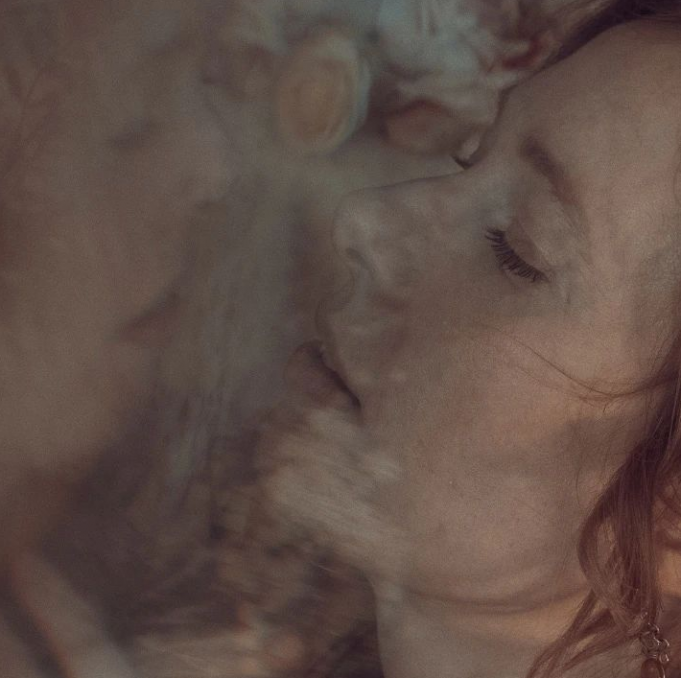 Roxy Rawson Takes On The Kate Bush Classic ‘Running Up That Hill’ Roxy Rawson Running Up That Hill