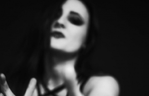 Catherine Elms Returns With New Album ‘I Have Seen It, I Do Not Fear It’ Catherine Elms