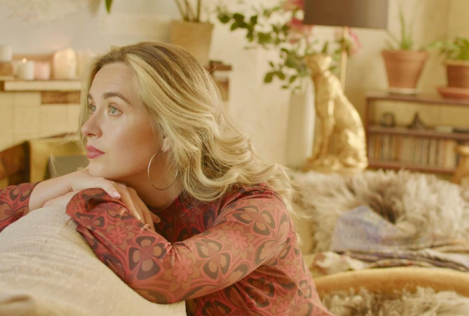 Sal Takes Comfort With ‘Red Wine’ Sal Red Wine RCM Blog