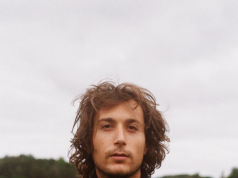 Francis La Lune Doesn’t Need Any ‘Reasons’ Francis La Lune 'Reasons' Right Chord Music Blog review