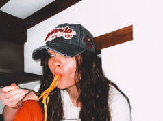 Beth Morgan Debuts With Heartbreaking ‘Kissing Strangers’ Beth Morgan Kissing Strangers - Right Chord Music Blog