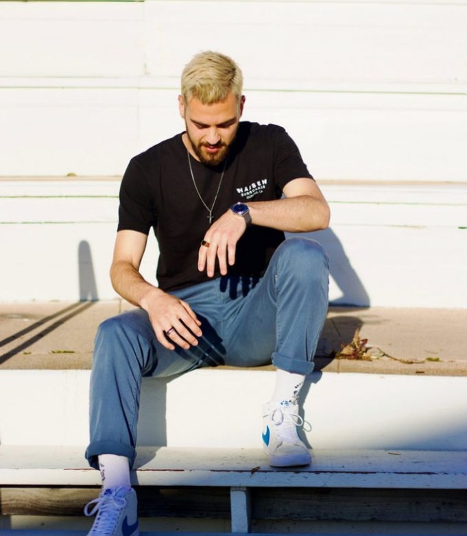 Josh Urich Questions ‘I Wonder If They Like Me?’ Josh Urich I wonder if they like me on Right Chord Music Blog