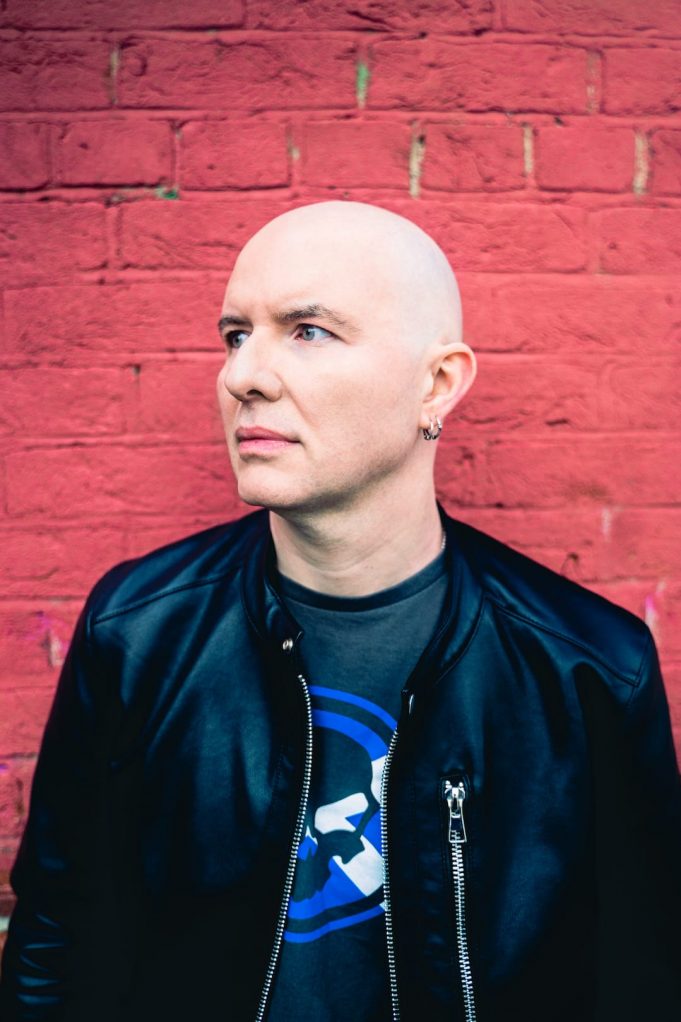 BlueMelt Is ‘Fading’ Surrounded By Stars BlueMelt Fading on Right Chord Music