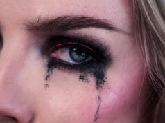 Brianna Scully Releases ‘Touch’ Ahead of EP Brianna Scully Touch on Right Chord Music