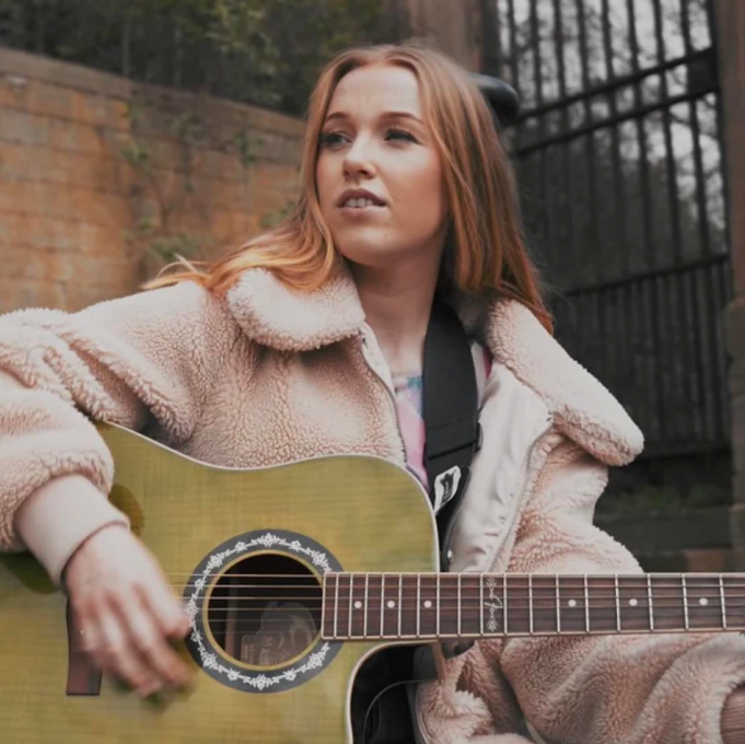 Ellie Burke Has Enough of The ‘Filtered Reality’ Ellie Burke - Filtered Reality on Right Chord Music