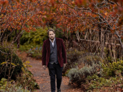 Elliot Porter Wades Back ‘Into The Light’ Elliot Porter Into The Light on Right Chord Music