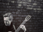 Jon Hart Picks With Purpose On ‘Neurodivergent’ Jon Hart Neurodivergent single review on Right Chord Music Blog