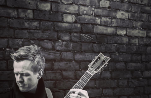 Jon Hart Picks With Purpose On ‘Neurodivergent’ Jon Hart Neurodivergent single review on Right Chord Music Blog