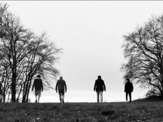 Mindless Crowd Open The Door To Wonder On ‘Star Chaser’ Mindless Crowd - Star Chaser review on Right Chord Music Blog