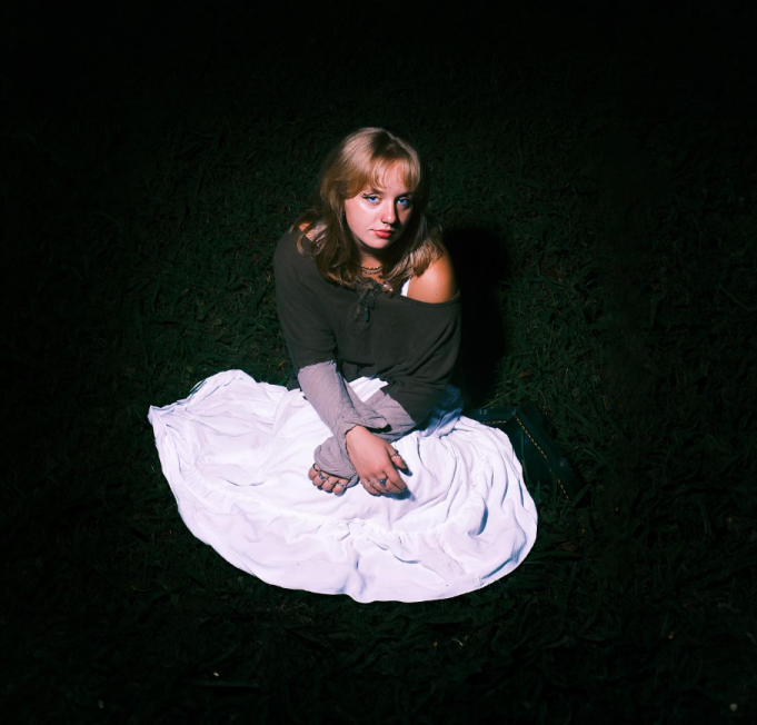 First Signs of Love No 227. Izzy Potter ‘Can’t End What Never Was’ Izzy Potter 'can't end what never was' review on Right Chord Music