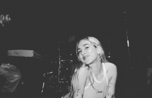 Elsa Needs To Break Free On ‘Cannot Stay’ Elsa Cann't Stay on the Right Chord Music Blog