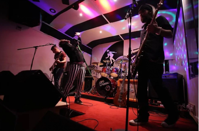 Indie Artists Save On Rehearsal Space With Sanctuary Studios Sanctuary Studios save money on rehearsal space with Right Chord Music