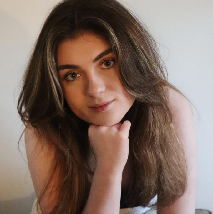 Emily Alice Cherishes Friendship On ‘Us Girls’ Emily Alice - Us Girls review on Right Chord Music