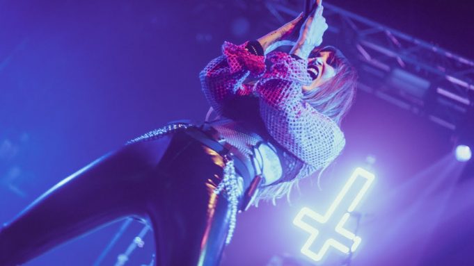 GLYTSH Shatter Myths On New Single ‘HOAX’ GLYTSH - HOAX review on the Right Chord Music blog