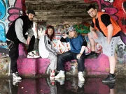 Velour Fog Bring The 90s Rock On ‘Glue’ Velour Fog Glue review on Right Chord Music Blog