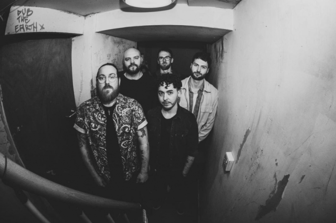 Wild Isles Go For ‘Gold’ With Electrifying Debut Single Wild Isles - Gold review on Right Chord Music