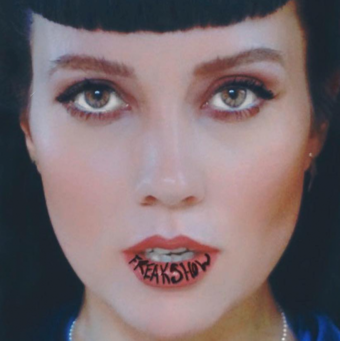 Queeny King Tackles The Ill Effect of Celebrity On Freak Queeny King Freak review on Right Chord Music