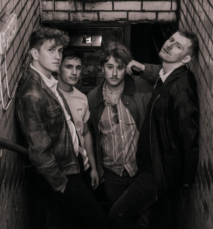 Lost Legs Captures The Essence of ‘Lovesick’ Lost Legs - Lovesick single review on Right Chord Music