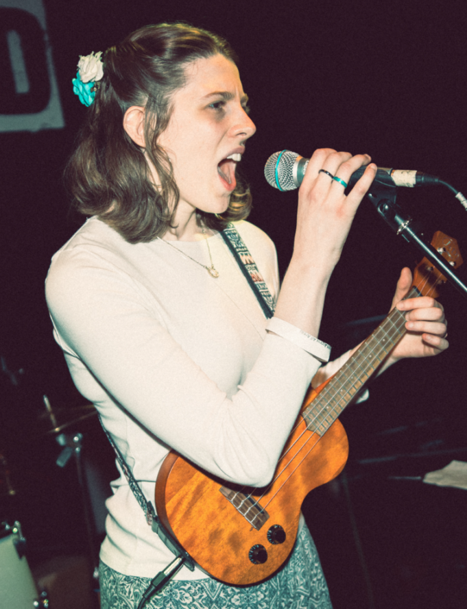 Louisa Rowley Explains What It Feels ‘To Be Me’ Louisa Rowley To Be Me review on Right Chord Music