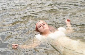 Laura Mock Is A Home//Body Laura Mock home//body ep on Right Chord Music