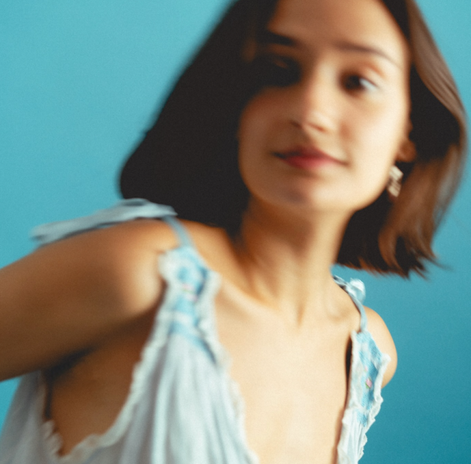 Niamh Evans Embraces ‘Easy’ Love Niamh Evans Easy on Right Chord Music