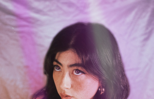 Rosevi Has ‘Heart Eyes’ Rosevi Heart Eyes on Right Chord Music