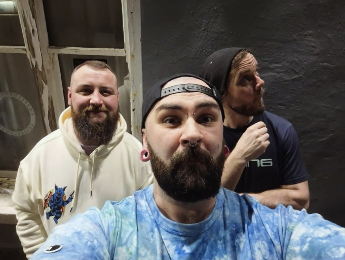 Kerosene Cocktail Explodes On ‘SMYT’ Kerosine Cocktail Smyt on Right Chord Music