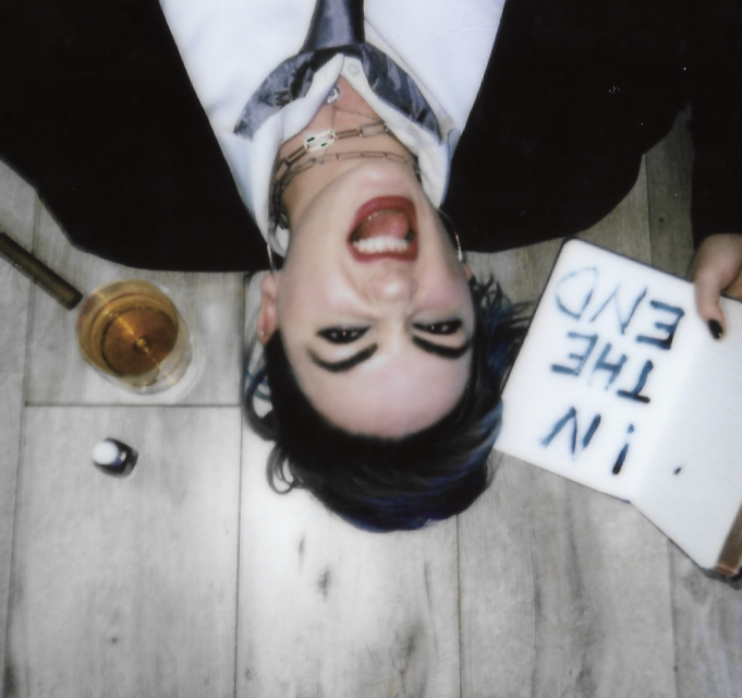 Jules & The Howl Tackle Self Doubt ‘In The End’ Jules & The Howl In The End on Right Chord Music