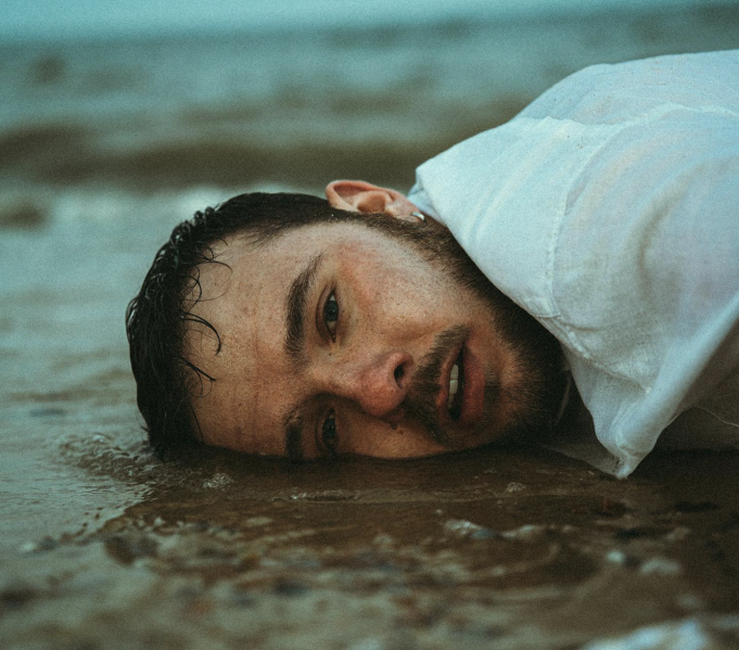 Ross Stewart Returns With ‘Fall From Grace’ Ross Stewart Fall From Grace on Right Chord Music