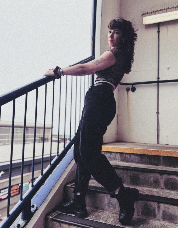 Static Ella Explores The Anxiety ‘On My Mind’ Static Ella - On My Mind on Right Chord Music