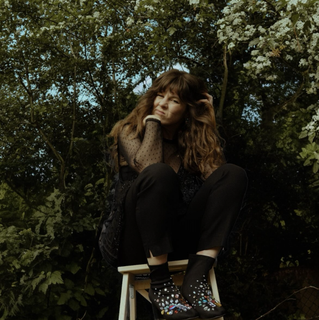Elly Hopkins Animal on Right Chord Music