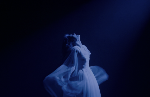 Chloë Wilson Revisits First Heartbreak On ‘Broken Me’ Chloë Wilson Broken Me on Right Chord Music