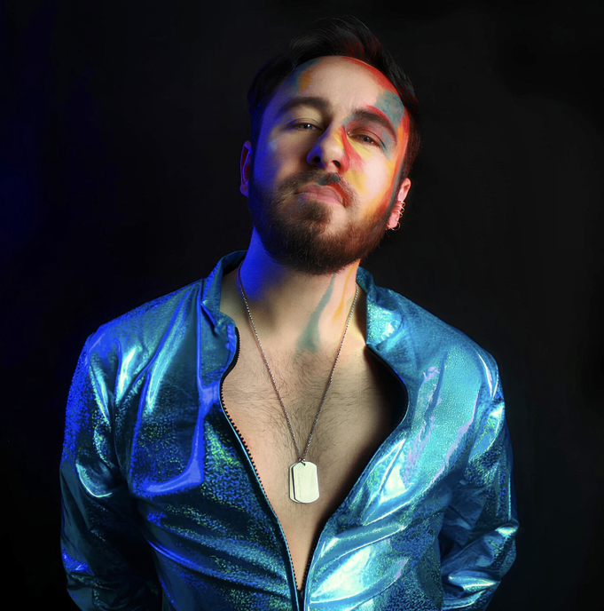 Liam Leon Paints The Town Red On New Album ‘Colours’ Liam Leon Colours on Right Chord Music