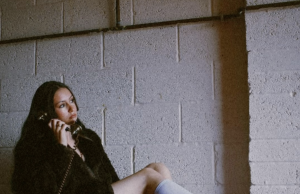 Kati Cooke Tackles Friendship Breakup With ‘Girl’s Girl’ Kati Cooke Girl's Girl on Right Chord Music