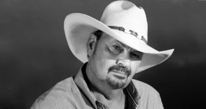 Richard Lynch Aims To Inspire On ‘The Phone Call’ Richard Lynch The Phone Call on Right Chord Music