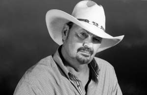 Richard Lynch Aims To Inspire On ‘The Phone Call’ Richard Lynch The Phone Call on Right Chord Music