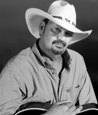 Richard Lynch Aims To Inspire On ‘The Phone Call’ Richard Lynch The Phone Call on Right Chord Music