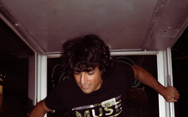 Whate Challenge The Masses On ‘Majorana’s Burnout’ whate Majorana’s burnout’ on Right Chord Music