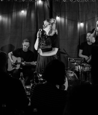 Saffron Accepts It ‘Can’t Be Mended’ Saffron Can't Be Mended on Right Chord Music