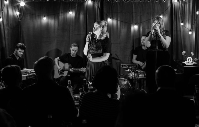 Saffron Can't Be Mended on Right Chord Music